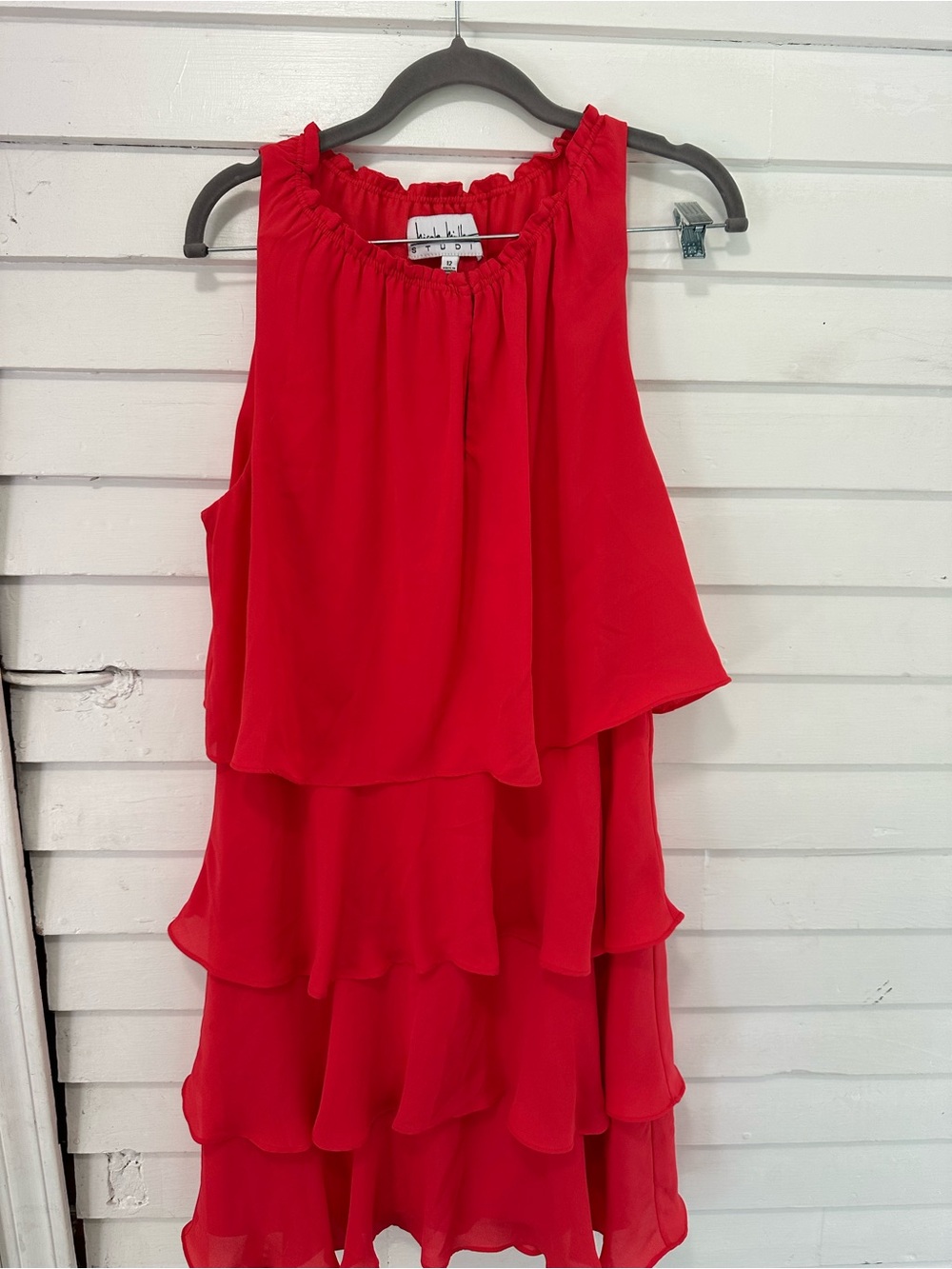 Nichole millerRed Tiered Ruffle Sleeveless Top size 12